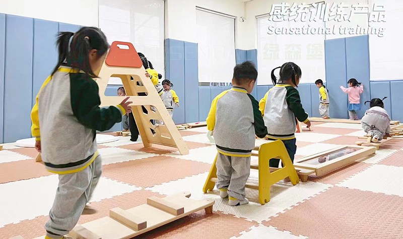 幼兒園感統游戲訓練 5.jpg